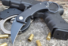 Böker Hel, karambit dalla leggerezza infernale Böker Hel, karambit dalla leggerezza infernale