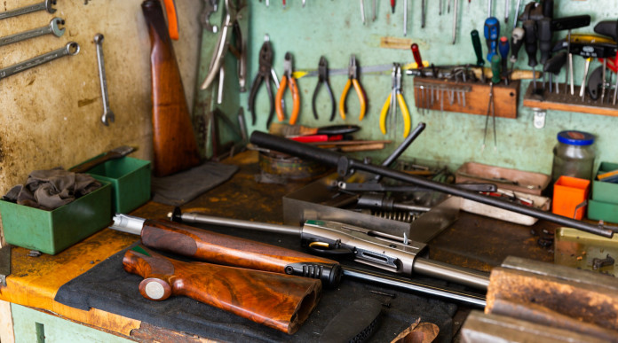 Manutenzione dei fucili: il corso Conarmi