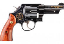 Smith & Wesson Texas Rangers 200th Anniversary, un revolver da collezione Smith & Wesson Texas Rangers 200th Anniversary, un revolver da collezione