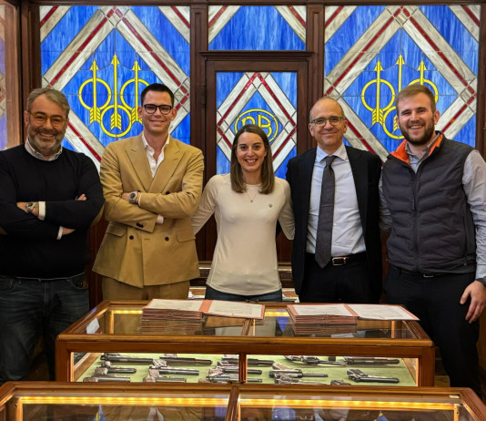 Jessica Rossi rinnova con Beretta Jessica Rossi rinnova con Beretta