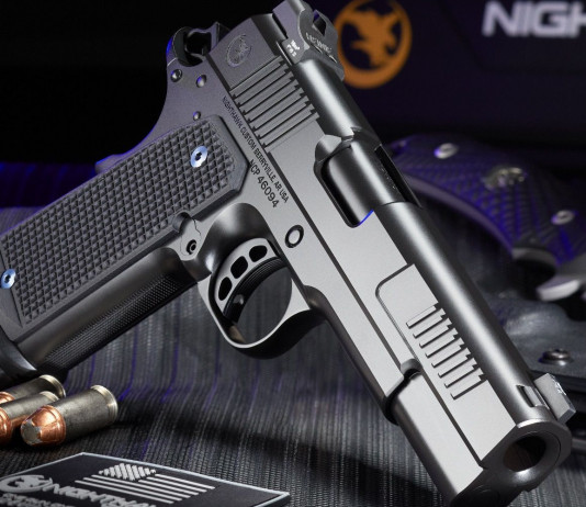 Nighthawk Custom Envoy, una pistola full size nella serie Ambassador Nighthawk Custom Envoy, una pistola full size nella serie Ambassador
