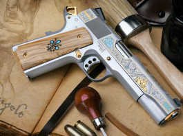 Sk Michelangelo, una pistola da collezione dedicata al Rinascimento italiano Sk Michelangelo, una pistola da collezione dedicata al Rinascimento italiano