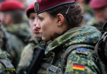 A Enforce Tac un simposio germano-scandinavo sull’industria della difesa A Enforce Tac un simposio germano-scandinavo sull’industria della difesa: german female soldier