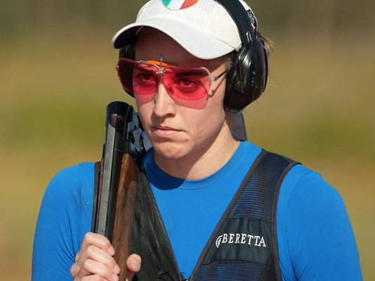 Coppa del mondo di tiro, l’Italia vince due medaglie d’oro Coppa del mondo di tiro, l’Italia vince due medaglie d’oro: Jessica Rossi con fucile Beretta