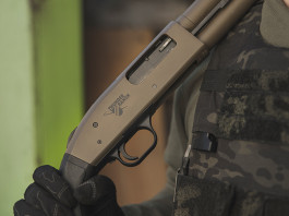 Mossberg Pro Thunder Ranch 590 e 940, un fucile a pompa e un semiautomatico optic ready Mossberg Pro Thunder Ranch 590 e 940, un fucile a pompa e un semiautomatico optic ready