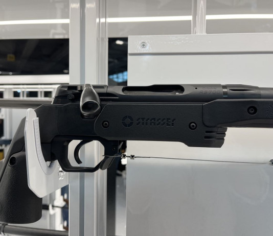 Eos 2024 – Strasser Rs700 Xrs, calcio da gara per la straight-pull austriaca Strasser Rs700 Xrs