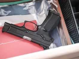 Convivenza e detenzione illegale di armi: la sentenza Convivenza e detenzione illegale di armi: la sentenza