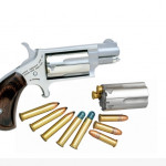 Il mini revolver North American Arms spara da solo