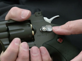 Crosman Snr357 calibro 4,5 mm, la prova del revolver ad aria compressa Crosman Snr357