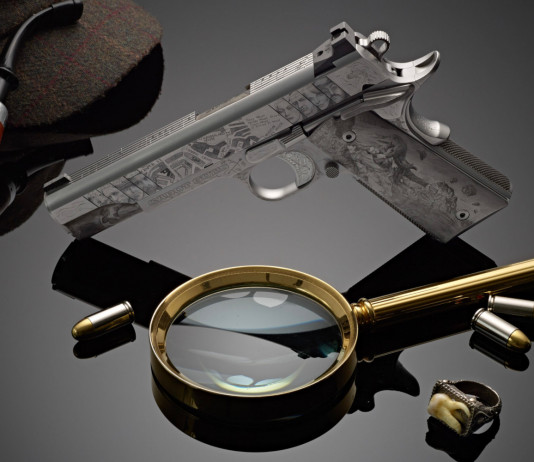 Cabot Guns Sherlock Holmes, una 1911 in giallo Cabot Guns Sherlock Holmes, una 1911 in giallo