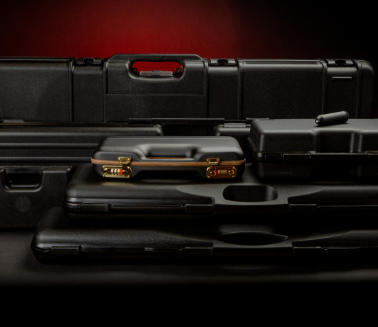 Nuovo regolamento europeo per l’esportazione di armi sportive fuori dall’Unione Nuovo regolamento europeo per l’esportazione di armi sportive fuori dall’Unione: valigie per trasporto di armi
