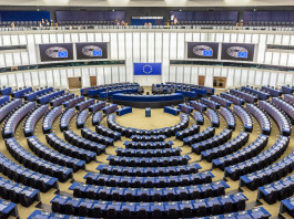 Revisionato regolamento europeo su importazione, esportazione e transito di armi Revisionato regolamento su importazione, esportazione e transito di armi: parlamento europeo, aula di Strasburgo