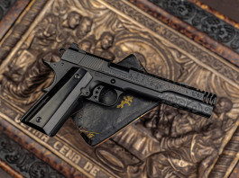 The Grail Guardian, un pezzo unico Cabot Guns The Grail Guardian, un pezzo unico Cabot Guns