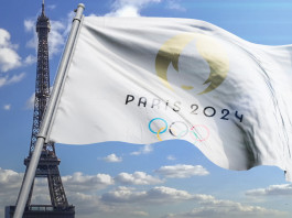 Tiro a segno, in Croazia l’ultimo appello per le carte olimpiche Tiro a segno, in Croazia l’ultimo appello per le carte olimpiche: bandiera Pairigi 2024 davanti a Torre Eiffel