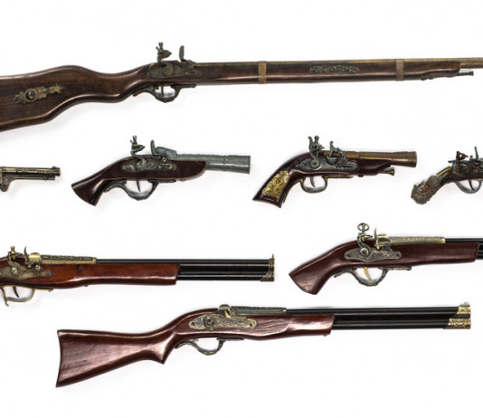 Divieto di detenzione ex art. 39 Tulps e collezione di armi antiche Divieto di detenzione ex art. 39 Tulps e collezione di armi antiche