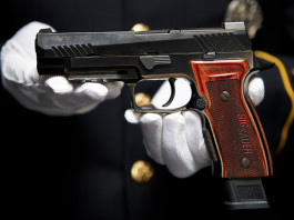 Sig Sauer P320-M17 Ceremonial, una nuova pistola da collezione Sig Sauer P320-M17 Ceremonial, una nuova pistola da collezione