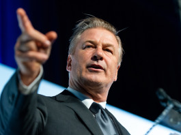 Archiviato processo ad Alec Baldwin per l’incidente mortale sul set di Rust Archiviato processo ad Alec Baldwin per l’incidente mortale sul set di Rust