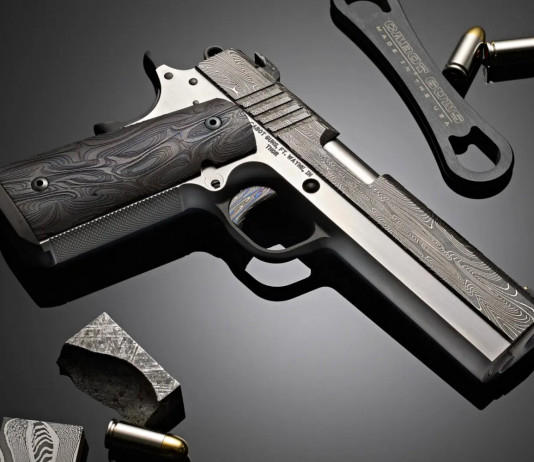 Cabot Guns Thor, il fulmine e il martello Cabot Guns Thor, il fulmine e il martello