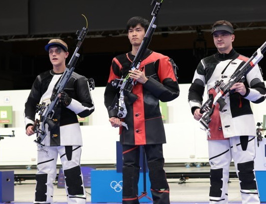 Parigi 2024: tiro a segno a 10 metri, niente medaglie nella carabina Parigi 2024 tiro a segno a 10 metri, niente bis nella carabina