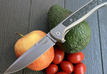 Coltelli n° 121 è in edicola e online! Coltelli n° 121 è in edicola e online! coltello con mela, avocado e sei pomodori