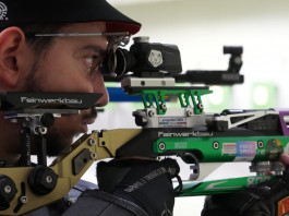 Campionati italiani di tiro a segno, a 10 metri vincono Sollazzo e (di nuovo) Gambaro Campionati italiani di tiro a segno, a 10 metri vincono Sollazzo e (di nuovo) Gambaro