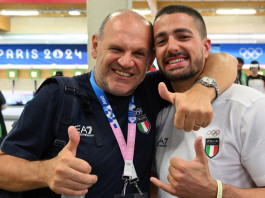 Paolo Monna in finale come tiratore dell’anno Paolo Monna in finale come tiratore dell’anno - Paolo Monna con Roberto Di Donna