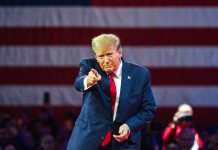 L’Nra festeggia la rielezione di Trump, «ma c’è ancora da lavorare» L’Nra festeggia la rielezione di Trump, «ma c’è ancora da lavorare»