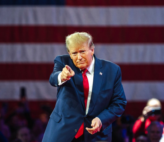 L’Nra festeggia la rielezione di Trump, «ma c’è ancora da lavorare» L’Nra festeggia la rielezione di Trump, «ma c’è ancora da lavorare»