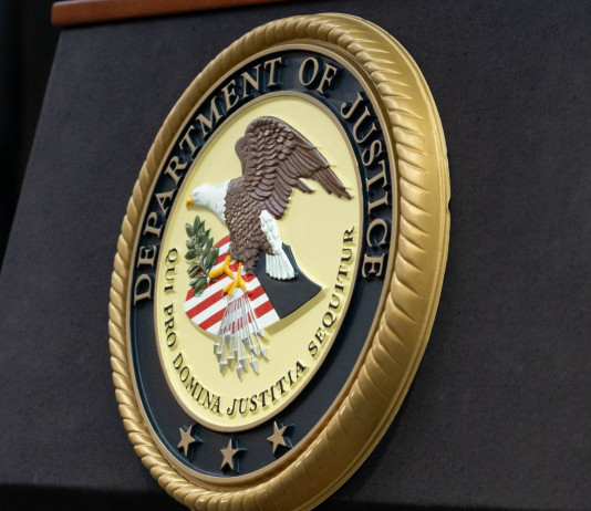 Il dipartimento di Giustizia americano lavora a maggiori controlli sulle armi Il dipartimento di Giustizia americano lavora a maggiori controlli sulle armi