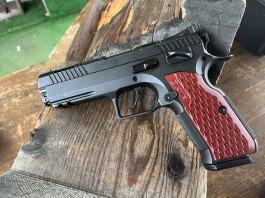 Kmr W-02 Umbra X calibro 9×19 mm, custom di serie: la prova in poligono Kmr W-02 Umbra X