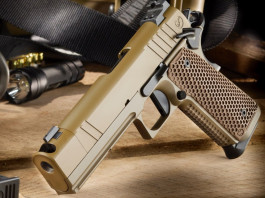 Single Stack: la Nighthawk Custom Sand Hawk anche con caricatore monofilare Single Stack: la Nighthawk Custom Sand Hawk anche con caricatore monofilare