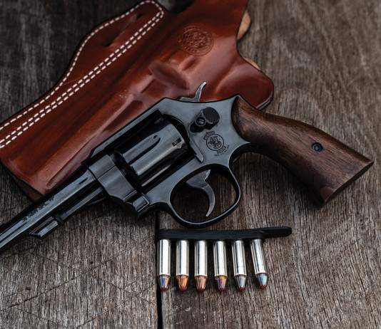 Tre revolver Smith & Wesson nella serie Classic No Lock Tre revolver Smith & Wesson nella serie Classic No Lock