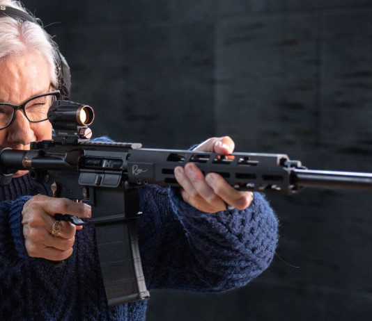Un’altra Rose: ecco la Sig Sauer M400 per le tiratrici Un’altra Rose ecco la Sig Sauer M400 per le tiratrici
