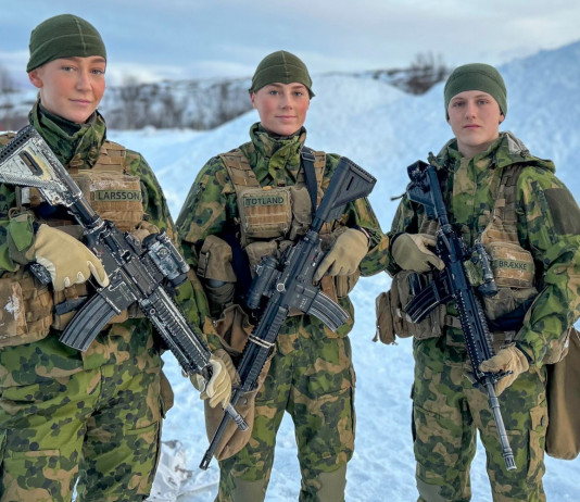 Inizia la consegna delle Nordic Combat Uniform Inizia la consegna delle Nordic Combat Uniform