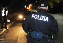 Armi ad agenti senza licenza, ok della Camera Armi a ufficiali e agenti senza licenza, ok della Camera