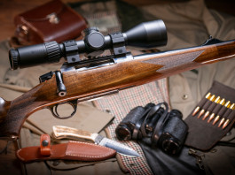 Sabatti dedica a Hemingway una carabina bolt-action Sabatti dedica a Hemingway una carabina bolt-action