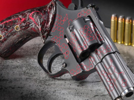 Nighthawk Custom e Korth tornano a collaborare: ecco l’Adrenaline Nighthawk Custom e Korth tornano a collaborare: ecco l’Adrenaline