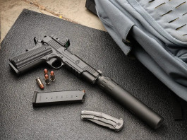 Threaded: la Springfield Armory Operator Aos anche con la canna filettata Threaded la Springfield Armory Operator Aos anche con la canna filettata