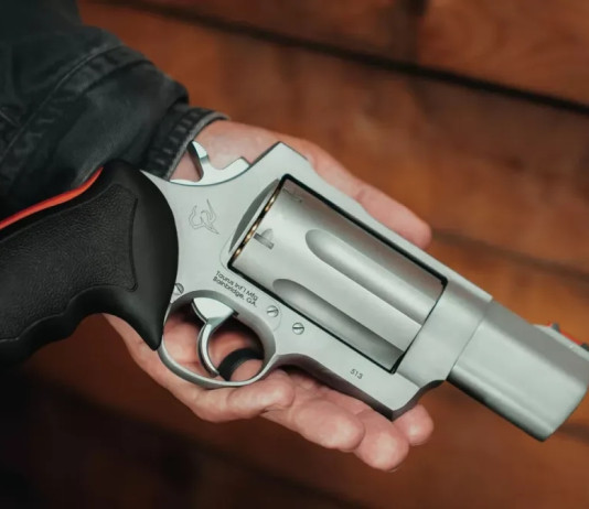 Torna in produzione il revolver multicalibro Taurus Raging Judge Torna in produzione il revolver multicalibro Taurus Raging Judge