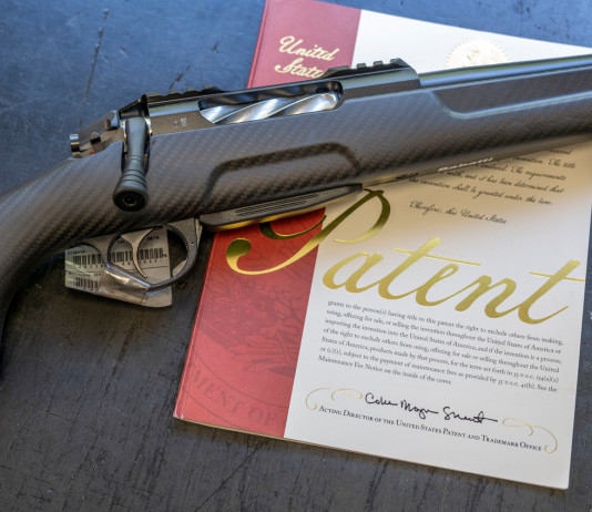 Brevetto Usa per il calcio monoscocca Sabatti in fibra di carbonio Brevetto Usa per il calcio monoscocca Sabatti in fibra di carbonio