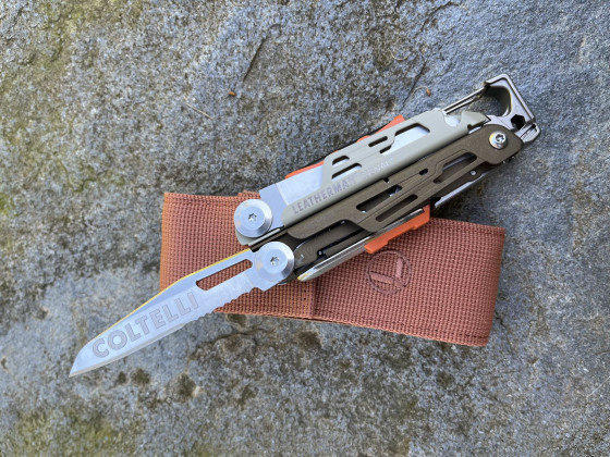 leatherman signal