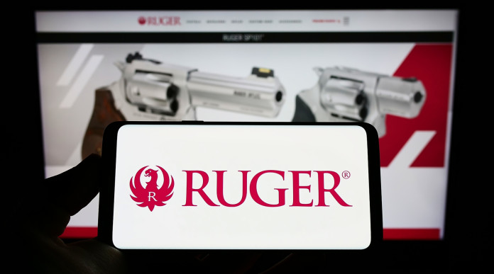 Ruger adotta piano di diritti degli azionisti