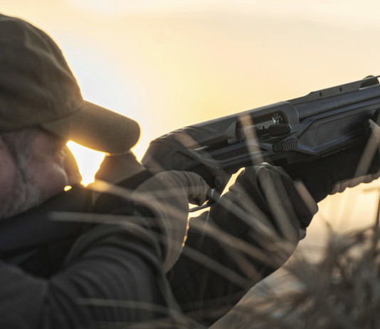 La canna del Dt11 su un semiautomatico da caccia: ecco il Beretta Ax800 Suprema