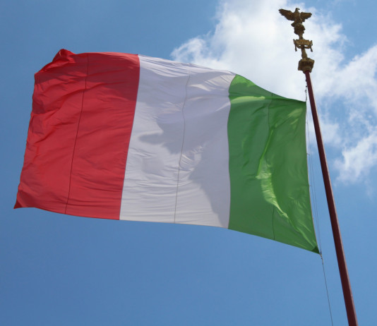 Un italiano nella finale di Coppa del mondo Issf di tiro a segno Un italiano nella finale di Coppa del mondo Issf di tiro a segno - bandiera Italia