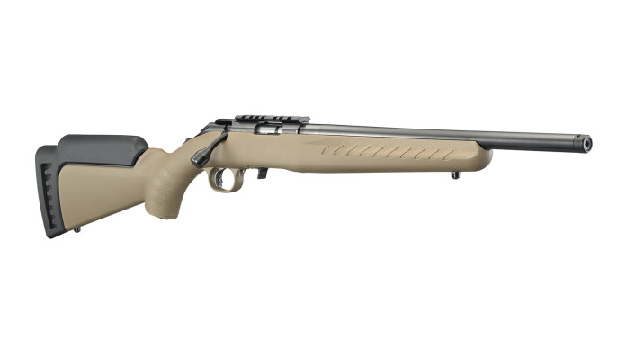 La Ruger American Rimfire col calcio flat dark earth