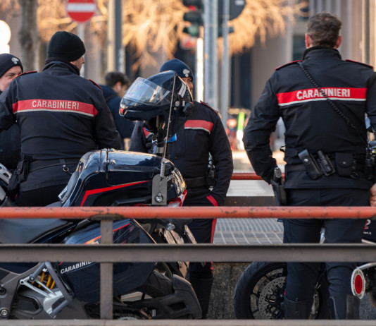 Sul porto di pistola fuori servizio il sindacato dei carabinieri scrive al governo Sul porto di pistola fuori servizio il sindacato dei carabinieri scrive al governo