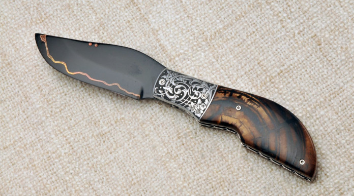 Coltelli n° 127 è in edicola e online