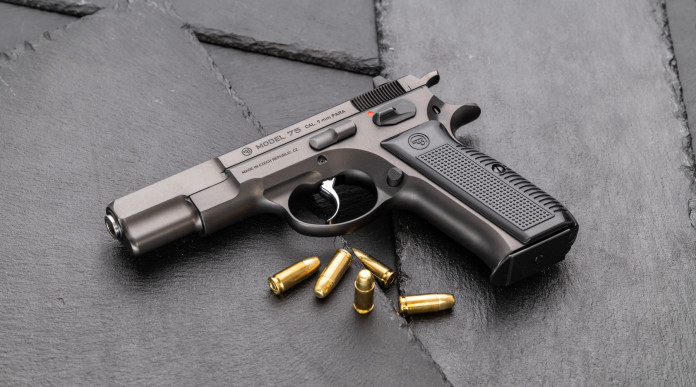 La Cz 75 col design originale la Legend allo Shot Show