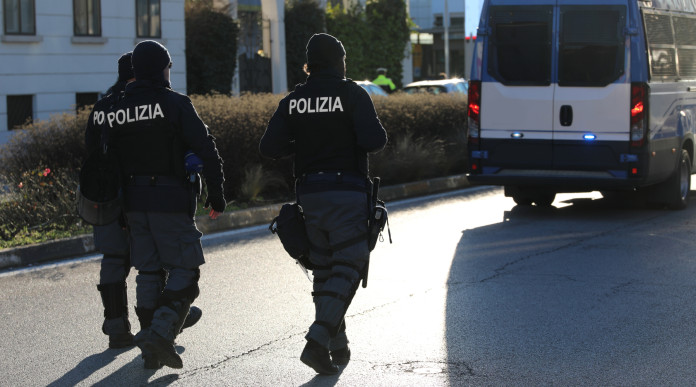 Nel pacchetto sicurezza lo scudo penale per le forze dell’ordine