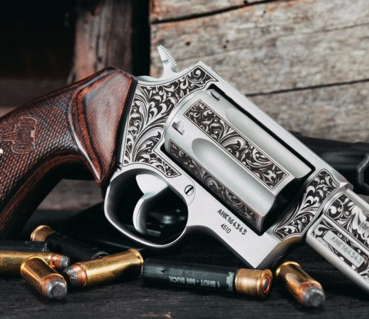 20th Anniversary: un’edizione celebrativa del revolver Taurus Judge 20th Anniversary un’edizione celebrativa del revolver Taurus Judge